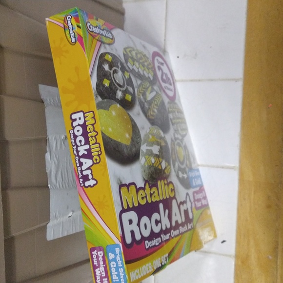 Metallic Rock Art From Creative Kids 2LBS - Picture 9 of 9